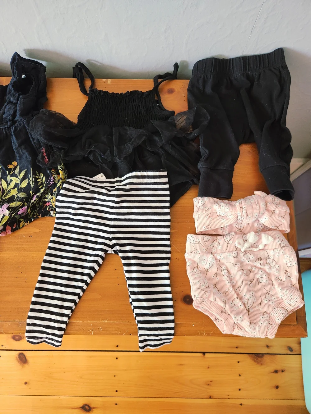 Baby Girl 0-3 Month Clothing Lot